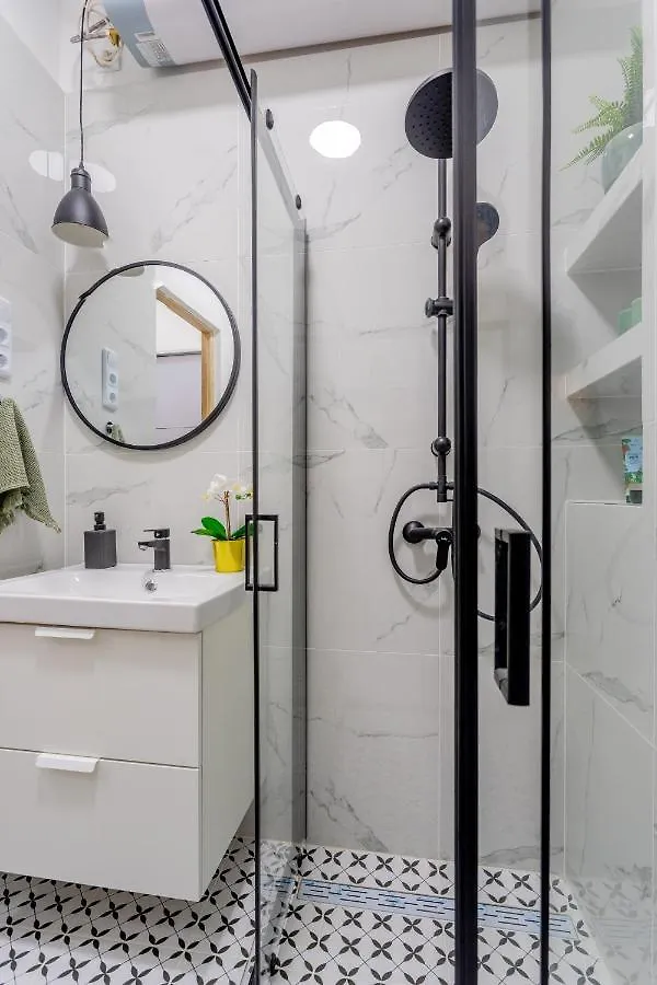 شقة بودابست Green Eden Cozy Modern Retreat المجر