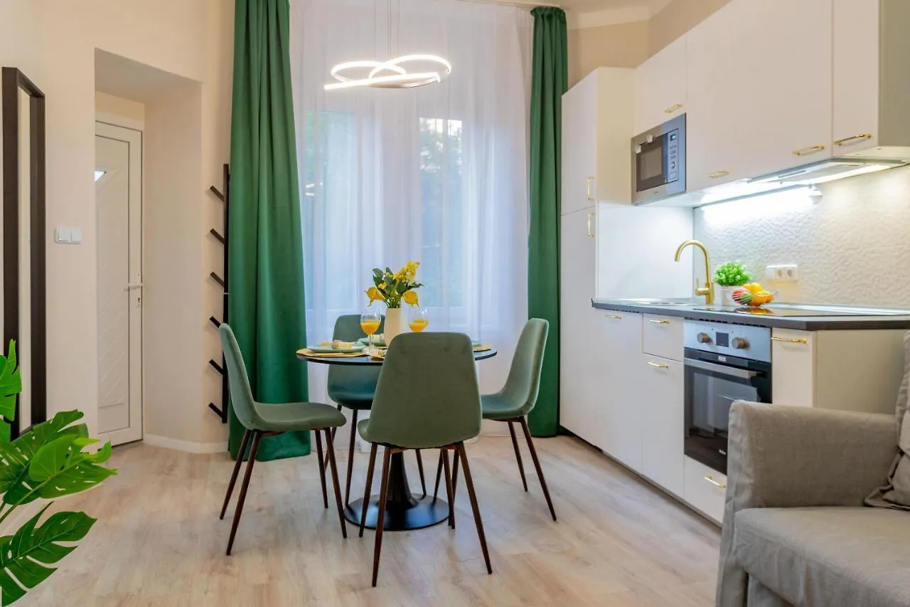 Apartment Green Eden Cozy Modern Retreat Budapest