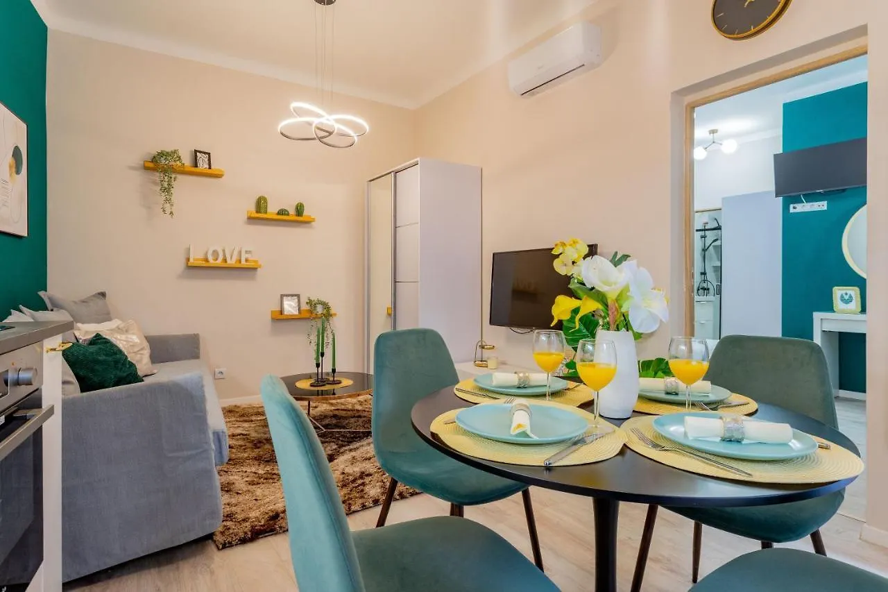 Apartment Green Eden Cozy Modern Retreat Budapest